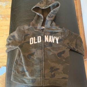 Boys army fatigue zip up hoodie 12-18 months